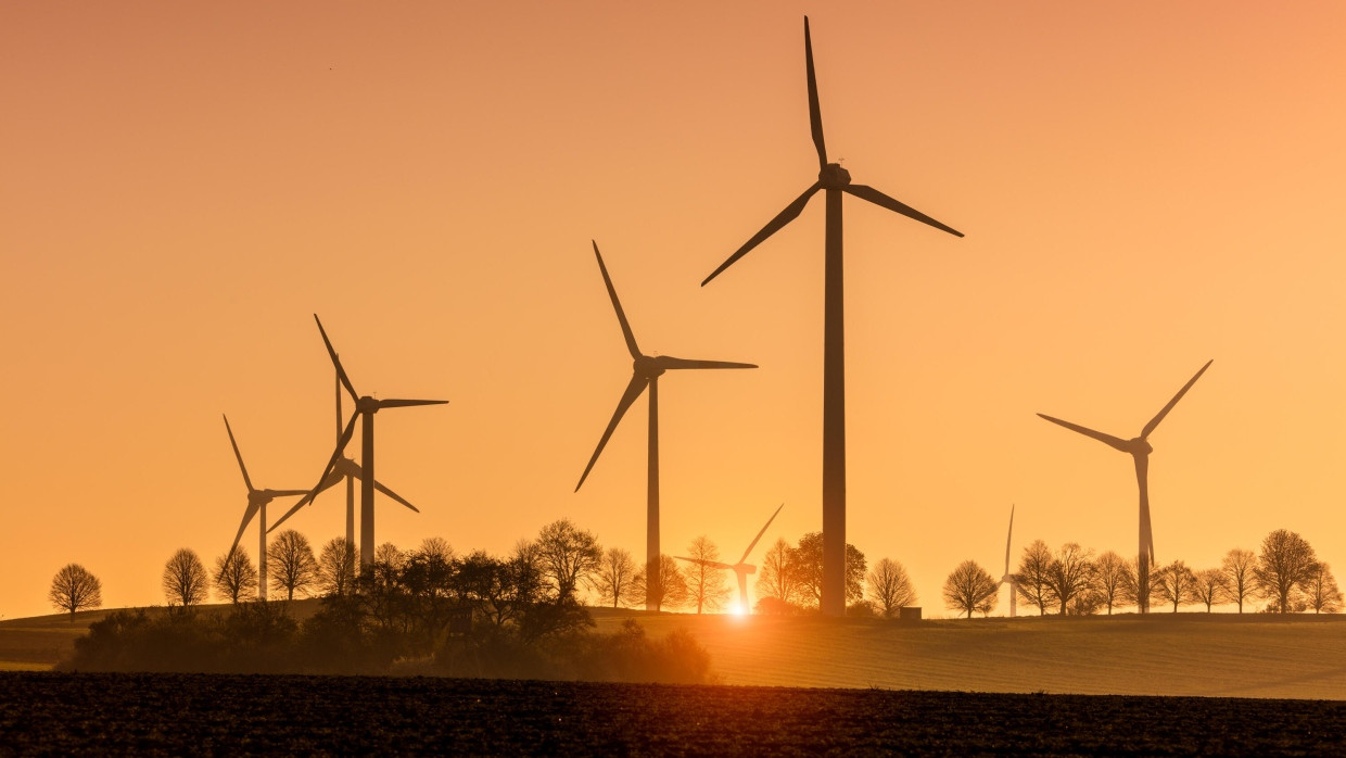 Christiane Hinninger hofft, dass das Verwaltungsgericht den Weg für den Taunuskamm-Windpark freimacht. (Symboldbild)