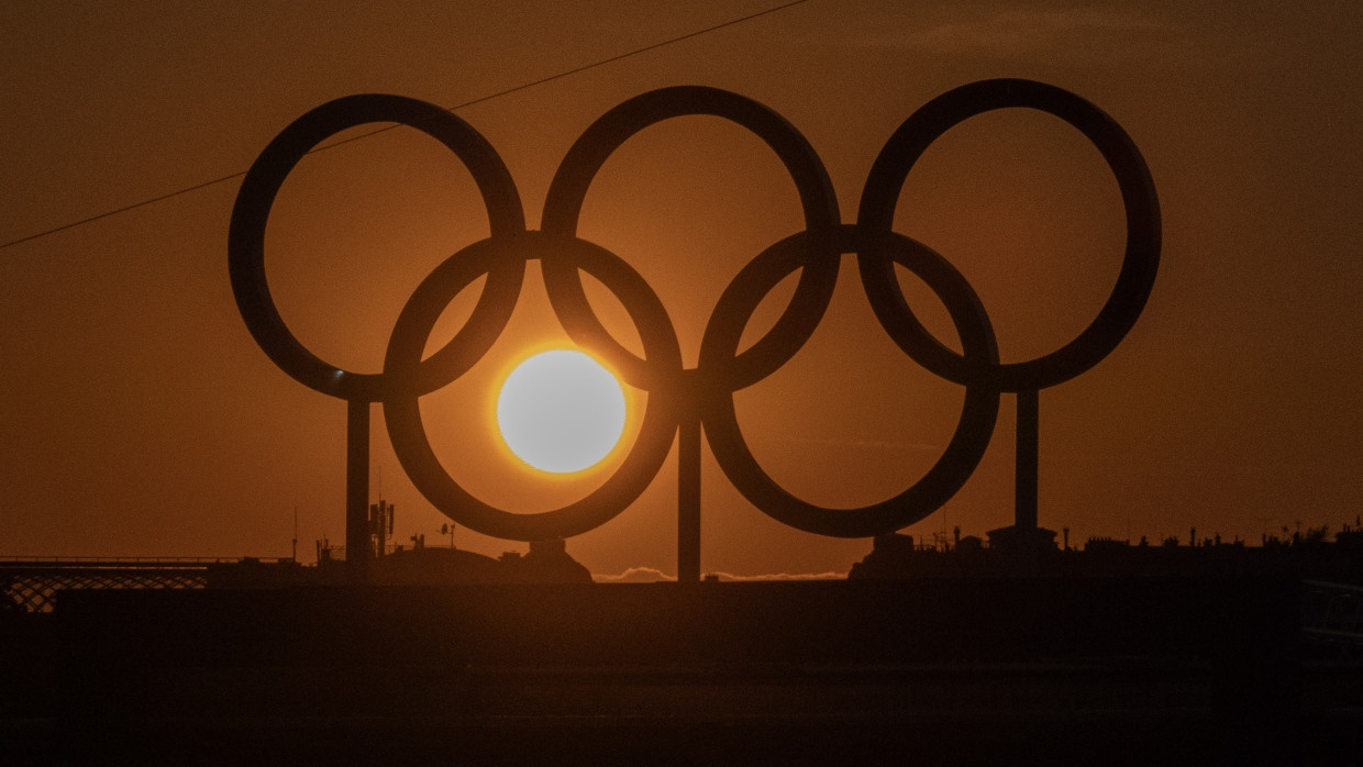 Mit untergehender Sonne sinken die Temperaturen: Bei den Olympischen Spielen in Paris profitieren die Athleten davon.