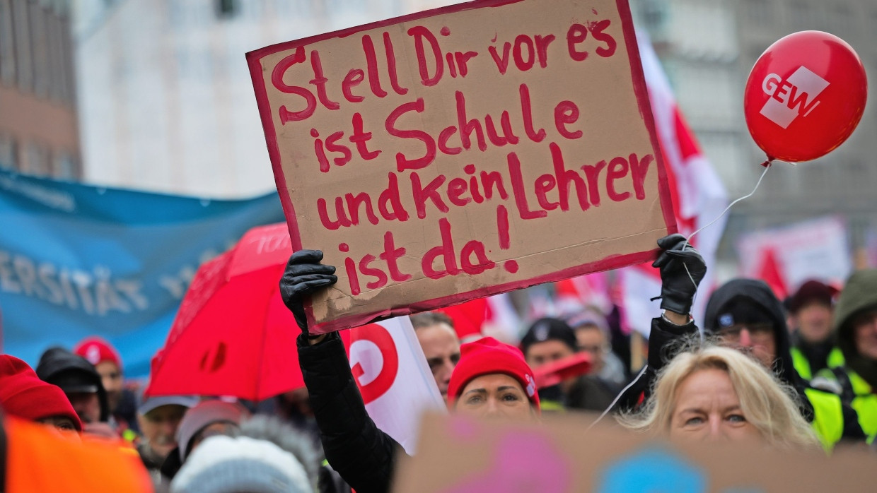 Noch ist es nicht so weit: Aber der Lehrermangel in den Ländern verschärft sich vor allem in den Mangelfächern.