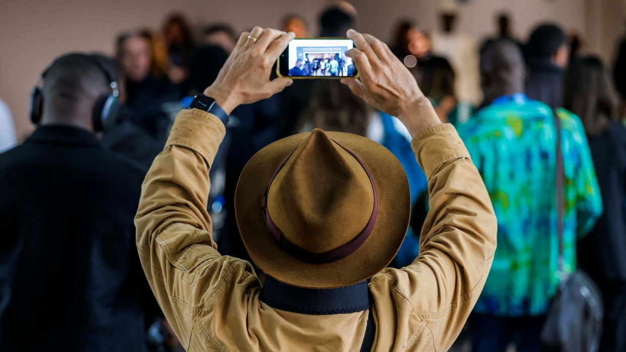 Nur ein Bild oder schon Content? Influencer machen ihr Geld teilweise mit sehr einfachen Mitteln.