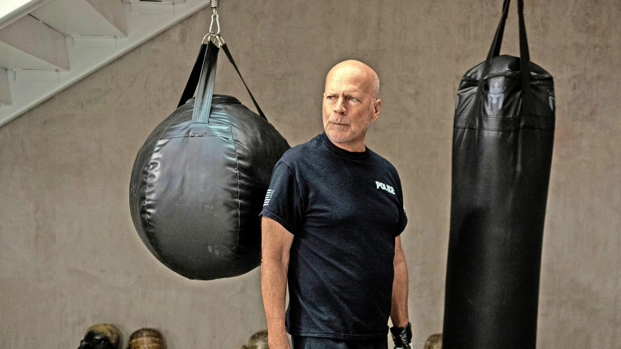 Bruce Willis als James Knight