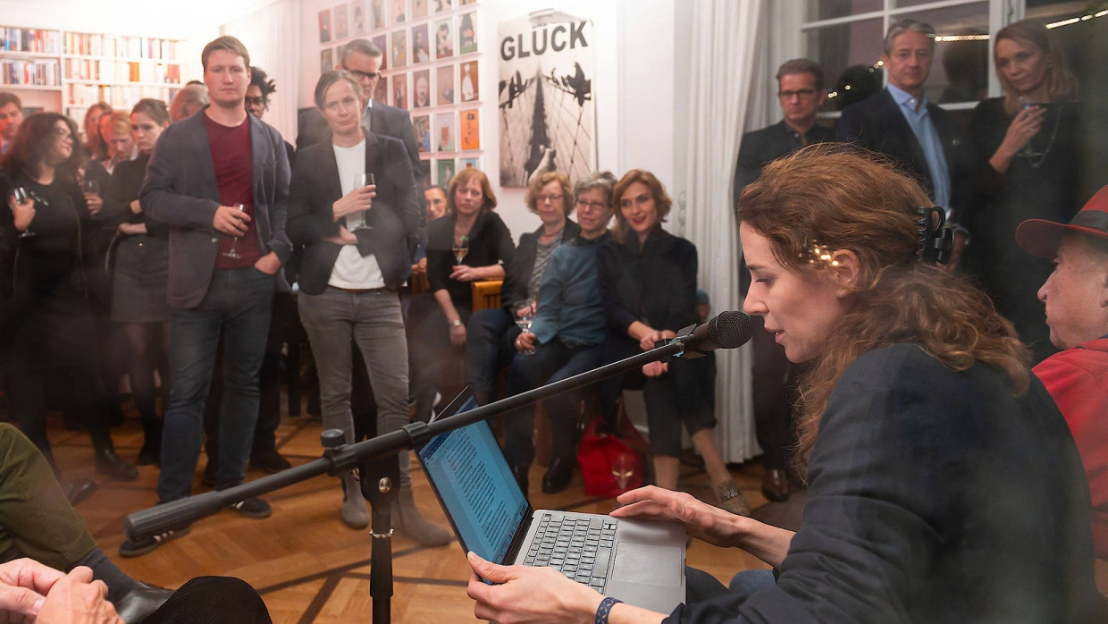 2019 gab es noch den traditionellen Verlagsempfang im Privathaus von Joachim Unseld im Rahmen der Buchmesse.