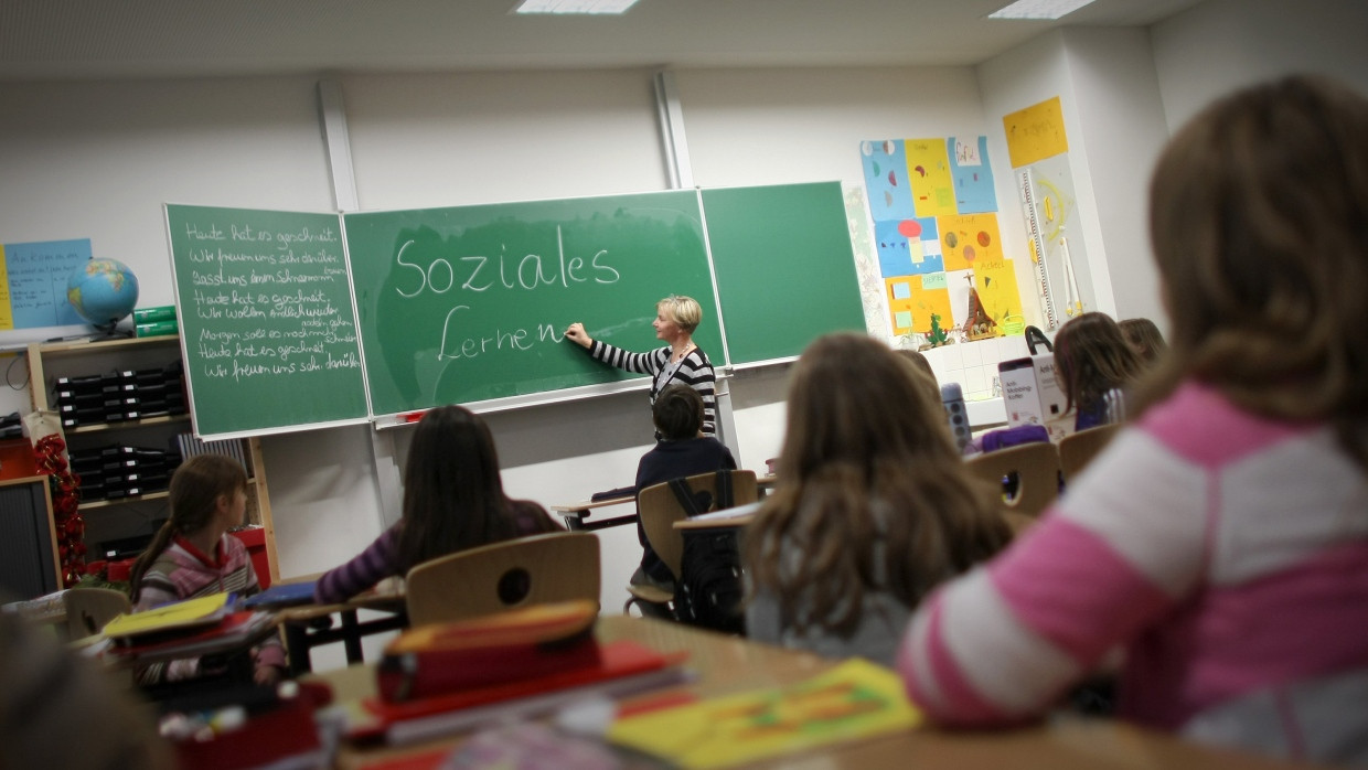 Gewalt gegen Lehrer ist keine Ausnahme mehr. Auch die körperlichen Attacken werden häufiger. (Symbolbild)