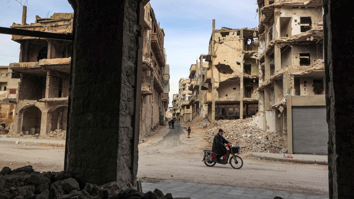 Zerstörung in Homs: Nicht nur Straßen und Häuser müssen in Syrien wieder aufgebaut werden, auch die Gesellschaft.