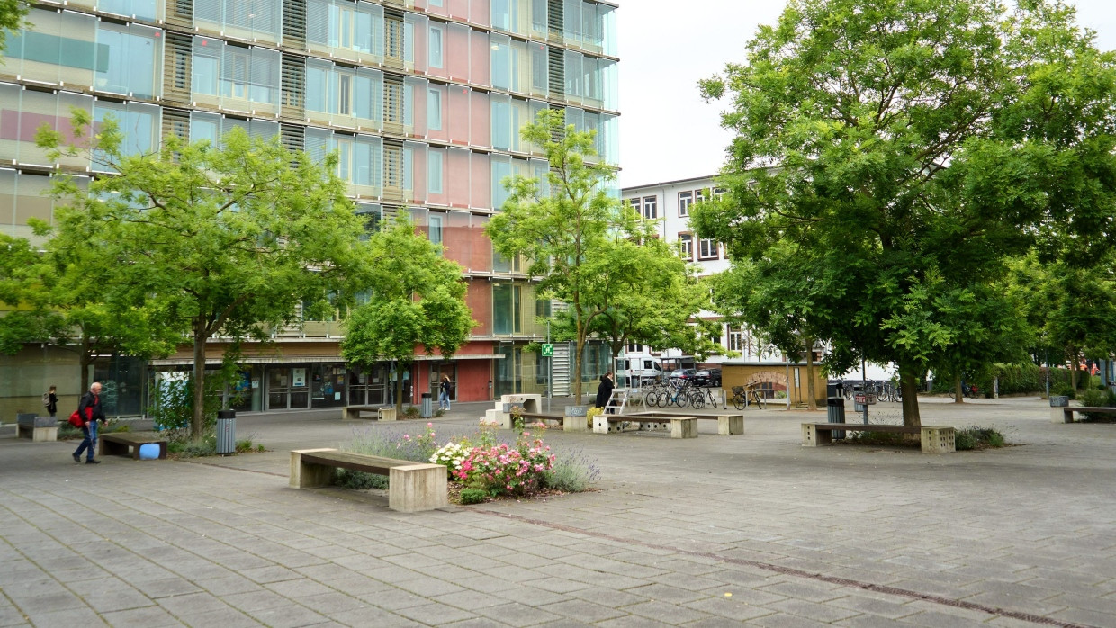 Blick auf den Campus der Frankfurt University of Applied Sciences.