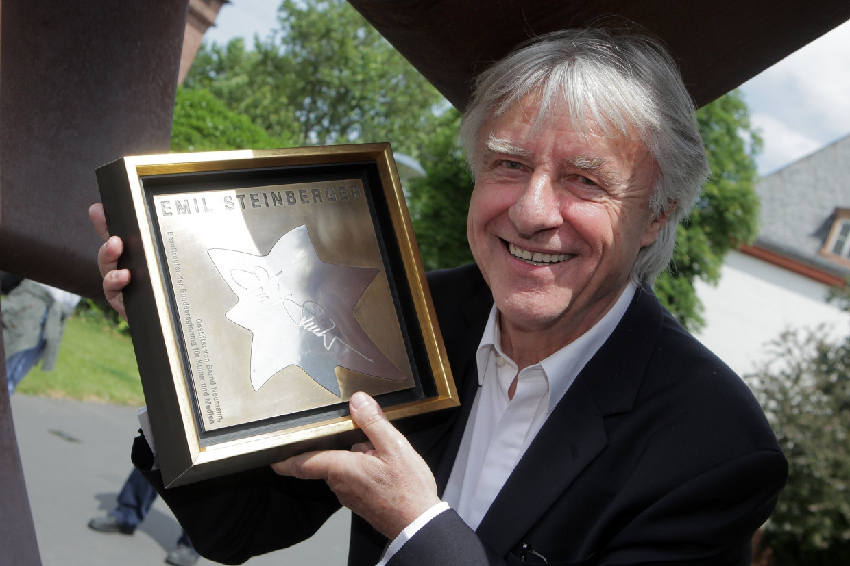 Im Jahr 2009 ist Steinberg in Mainz mit einem Stern auf dem „Walk of Fame der Satire“ ausgezeichnet worden. Loriot bekam damals auch einen.