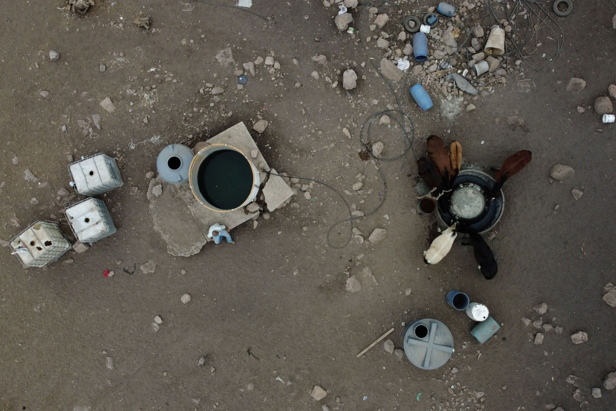 Kleinbauern leiden unter der anhaltenden Dürre. Insbesondere auf dem Land gibt es nicht überall regelmäßig Trinkwasser.