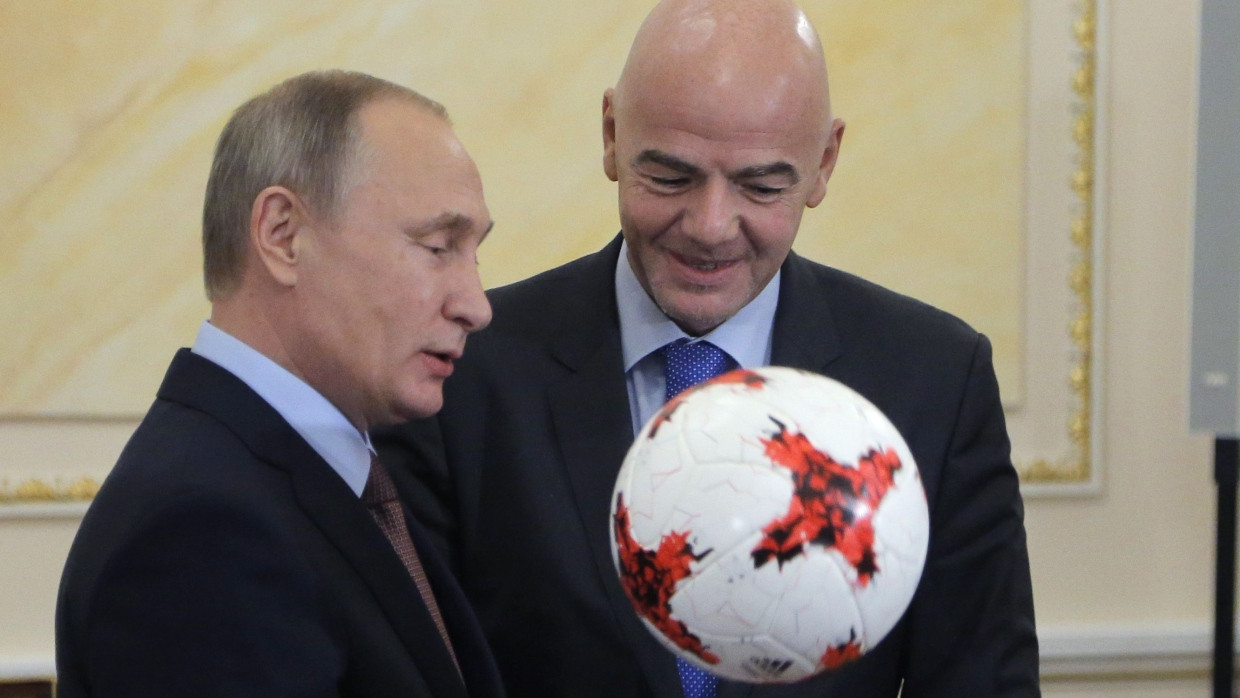 Wladimir Putin und FIFA-Chef Gianni Infantino 2016 im Kreml