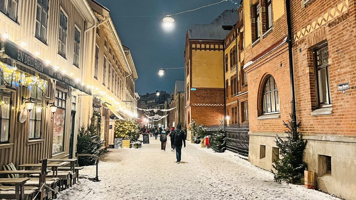 Im Altstadtviertel Haga glitzern lauter Lichtpunkte