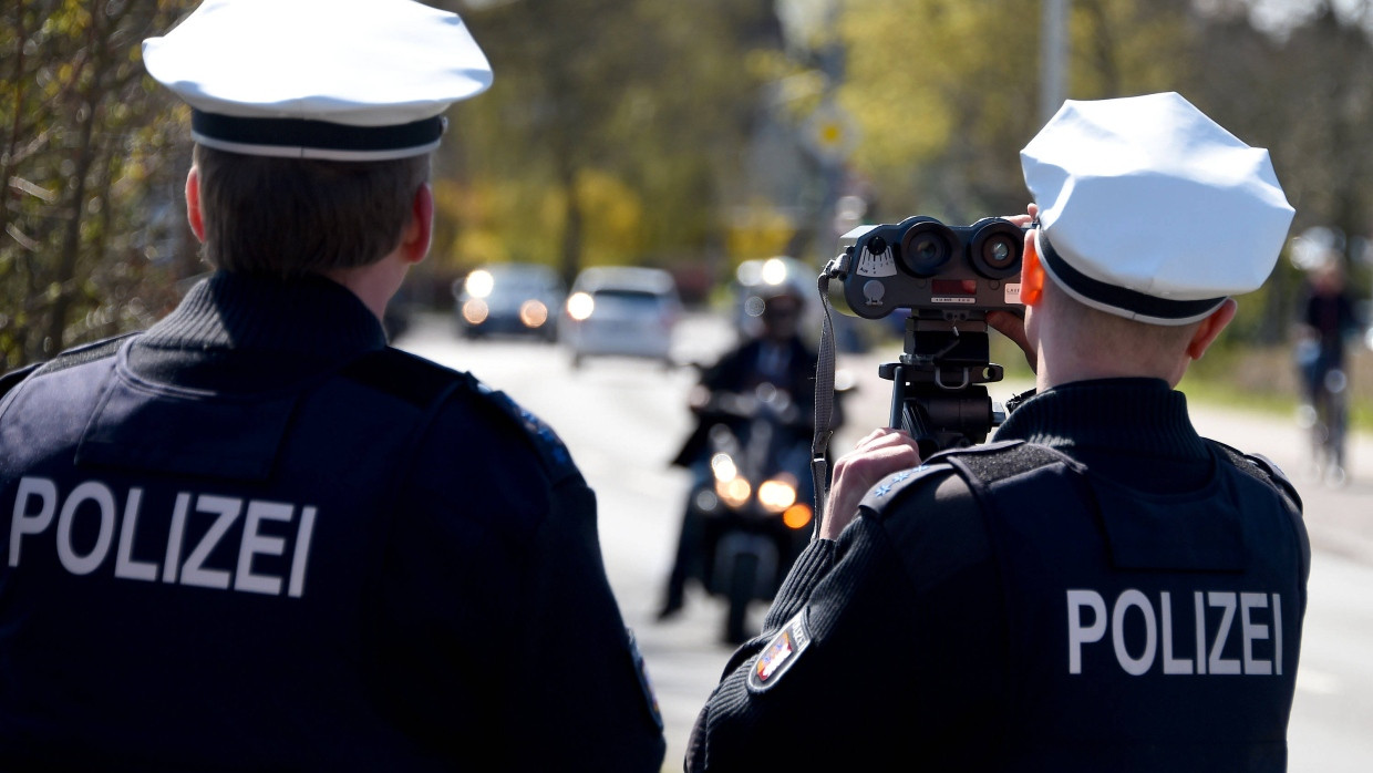 Raser in die Schranken weisen: Der Blitzermarathon in Hessen will Autofahrer sensibilisieren.