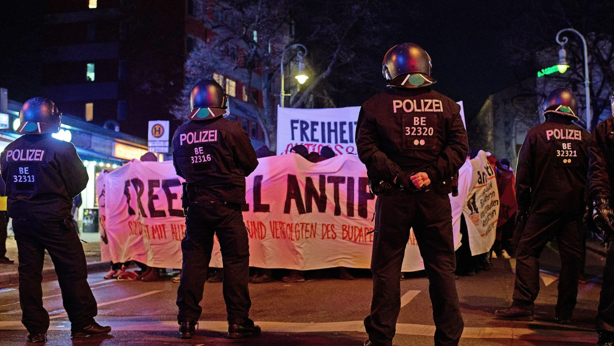 Im März: Demo in Berlin für von Ungarn gesuchte Linksextremisten