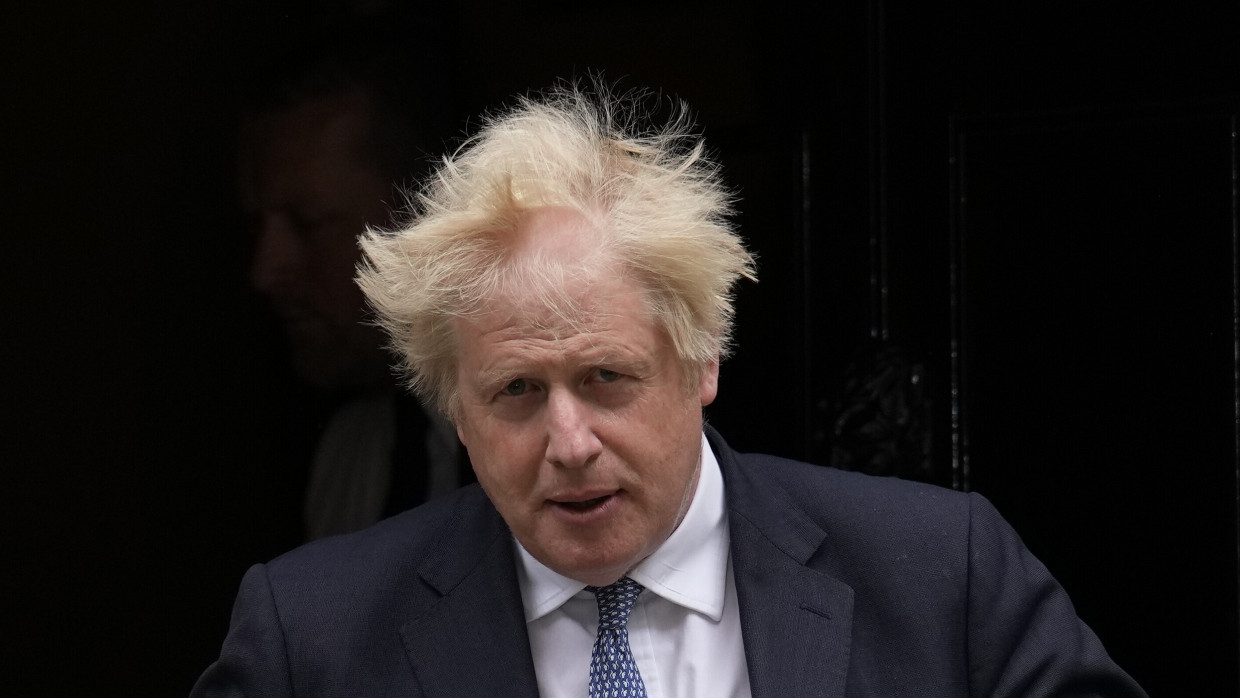 Hier scheint der Wind nachzuhelfen, sonst sorgt Boris Johnson selbst für die imagegerechte Verwuschelung seines Haupthaars.