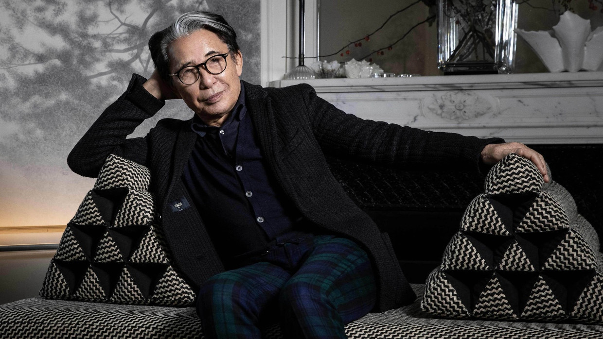 Kenzo Takada hatte als erster japanischer Designer in Paris Erfolg. Im Alter von 26 Jahren war er 1965 mit einem Frachtschiff nach Marseille gekommen.