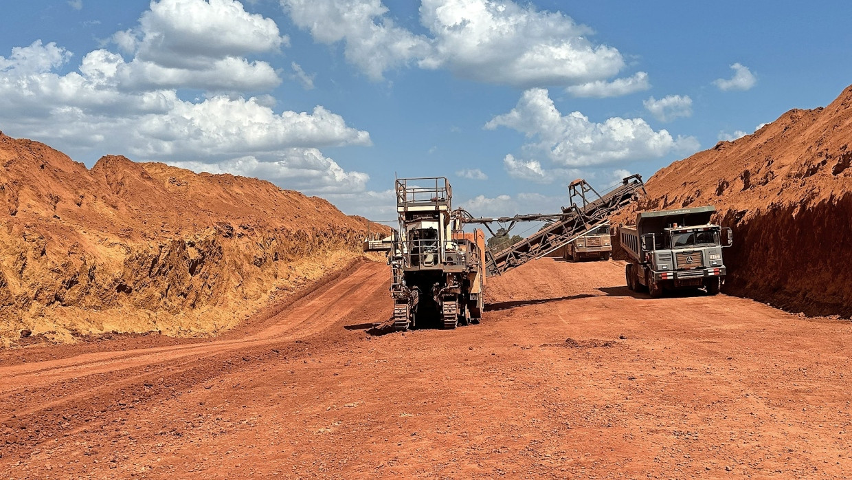 Mitten im Amazonas, aber CO2-mindernd: Abbau von Bauxit in der Mine Paragominas in Brasilien