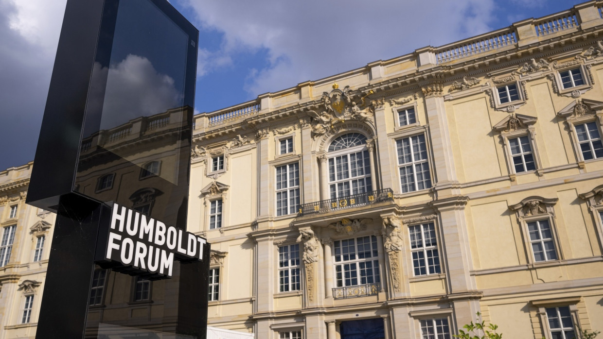 Spannung zwischen Innen und Außen: das Humboldt-Forum im rekonstruierten Berliner Schloss