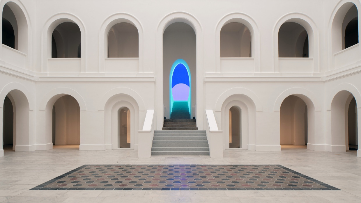 Erleuchtung zum Niederknien: Die Lichtinstallation „Chapel for Luke“ des amerikanischen Künstlers James Turrell in der neuen Eingangshalle des von den Architekten Bruckner und Bruckner vollständig umgebauten Diözesanmuseums Freising