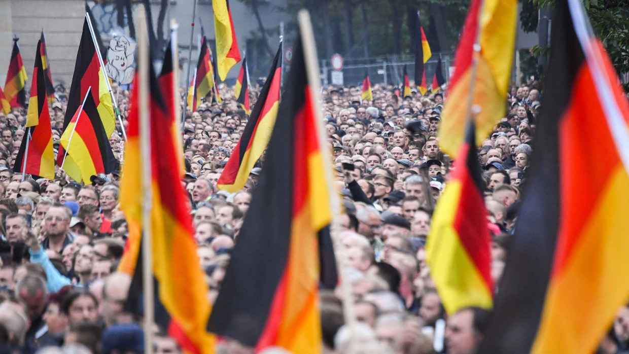 Ohne Flüchtlingswelle des Jahres 2015 undenkbar: Der Aufstieg der AfD – hier eine Demonstration am 1. September in Chemnitz.