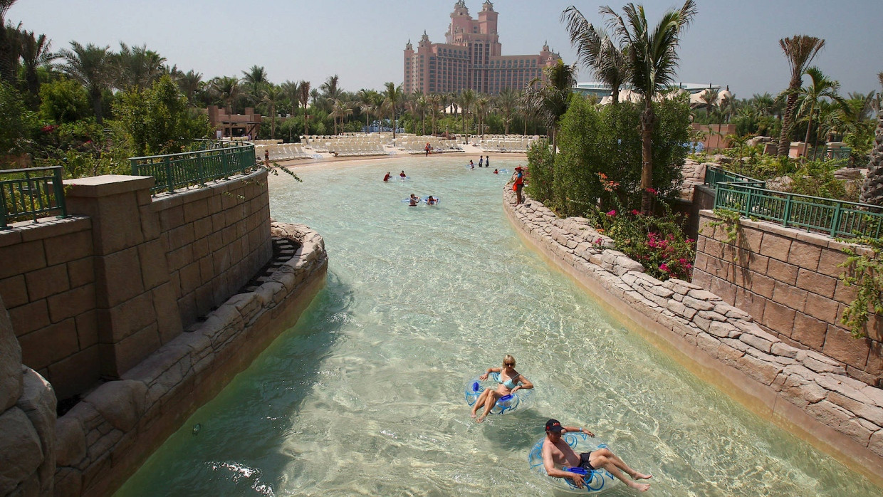 Im Wasserpark „Aquaventure“ mit seinem schier undurchdringlichen Gewirr an Rutschen, Kanälen, Pools und anderen Feuchtgebieten ist der Überblick schnell verloren.