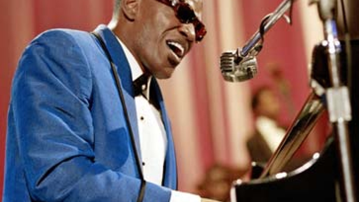 Jamie Foxx als Ray Charles