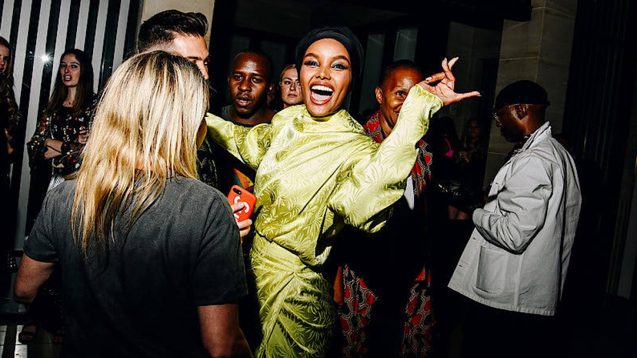 Die Party ist vorbei: Halima Aden verabschiedet sich aus der Modewelt . Hier feiert sie auf der New York Fashion Week im September 2019