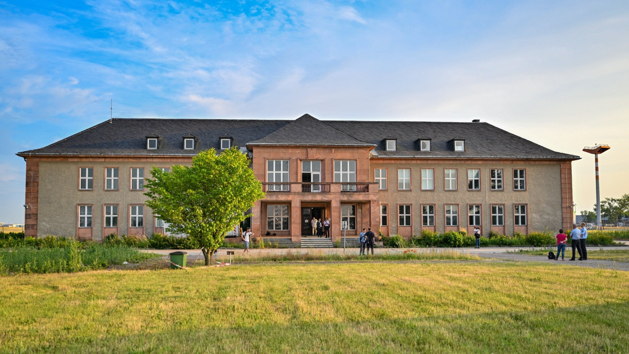 Ein Beispiel der frühesten Ostmoderne: das sogenannte Generalshotel ist gut erhalten und soll dennoch abgerissen werden.