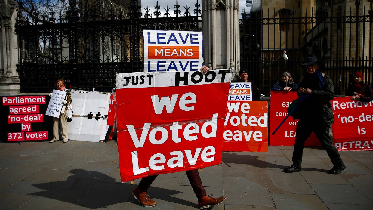 Vor dem Parlament in London: Ein Brexiteer demonstriert für den Austritt aus der Europäischen Union.