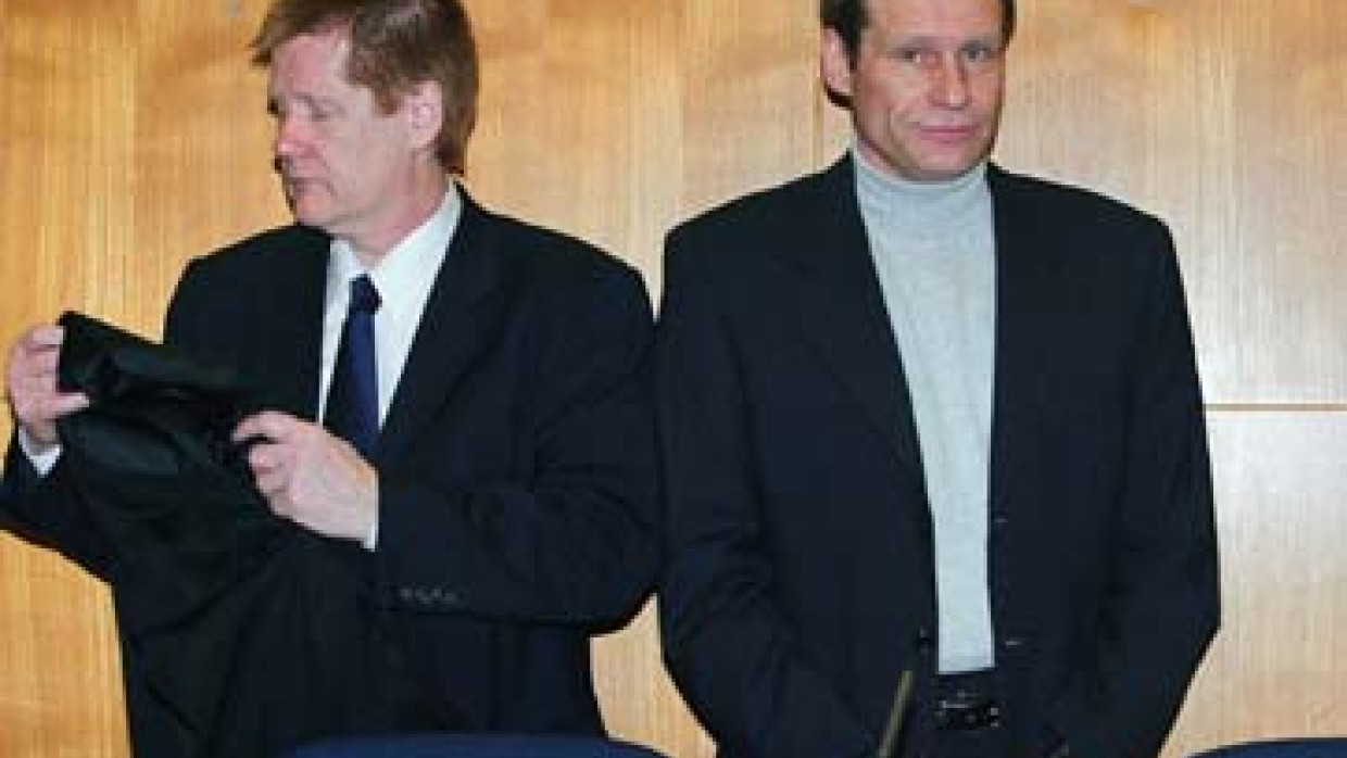 Armin Meiwes (rechts) und sein Verteidiger