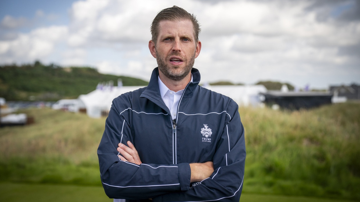 Eric Trump, Sohn des republikanischen Präsidentschaftskandidaten und ehemaligen US-Präsidenten Donald Trump, besucht den Trump International Golf Links in Aberdeenshire, wo 2025 ein neuer Golfplatz eröffnet werden soll.