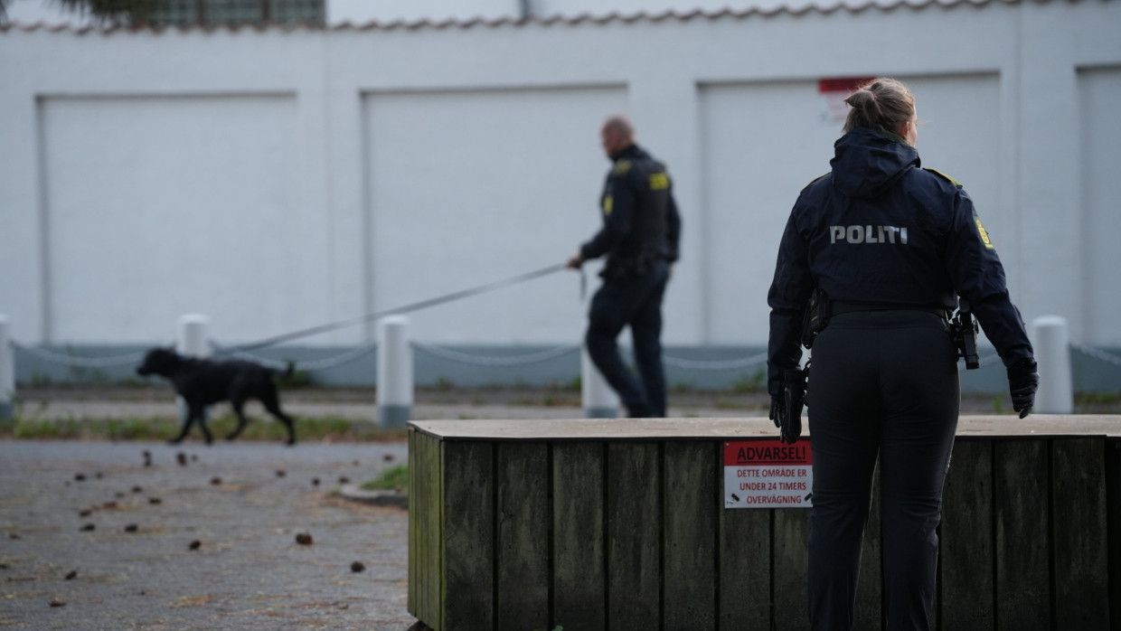 Die Polizei untersucht Explosionen in der Nähe der israelischen Botschaft in Kopenhagen.