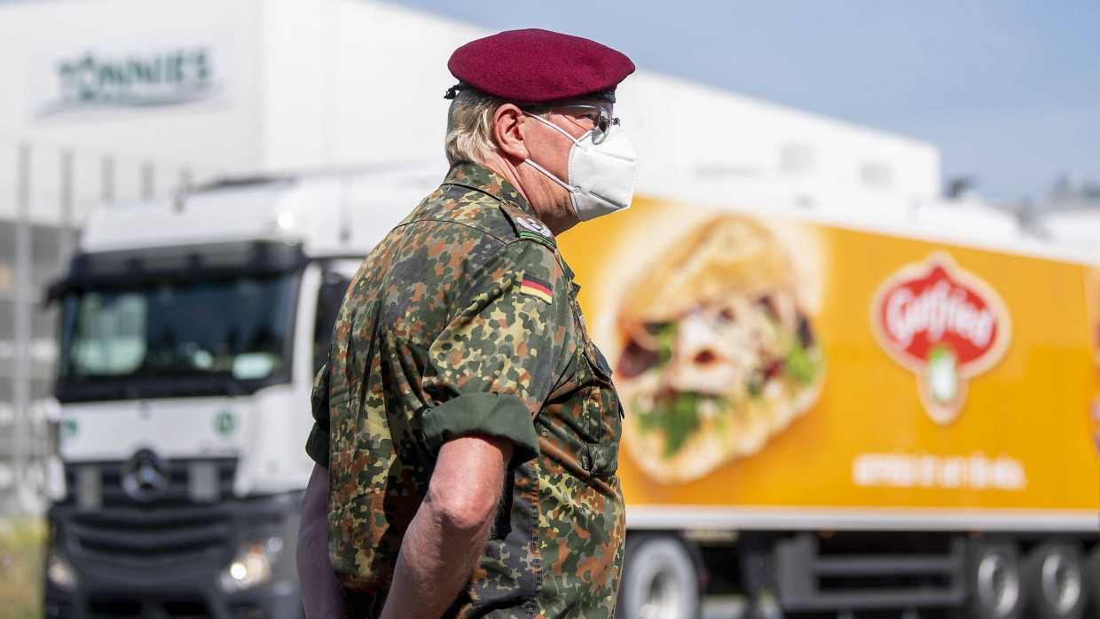 Mehr als 40 Soldaten der Bundeswehr sind in Rheda-Wiedenbrück im Einsatz.