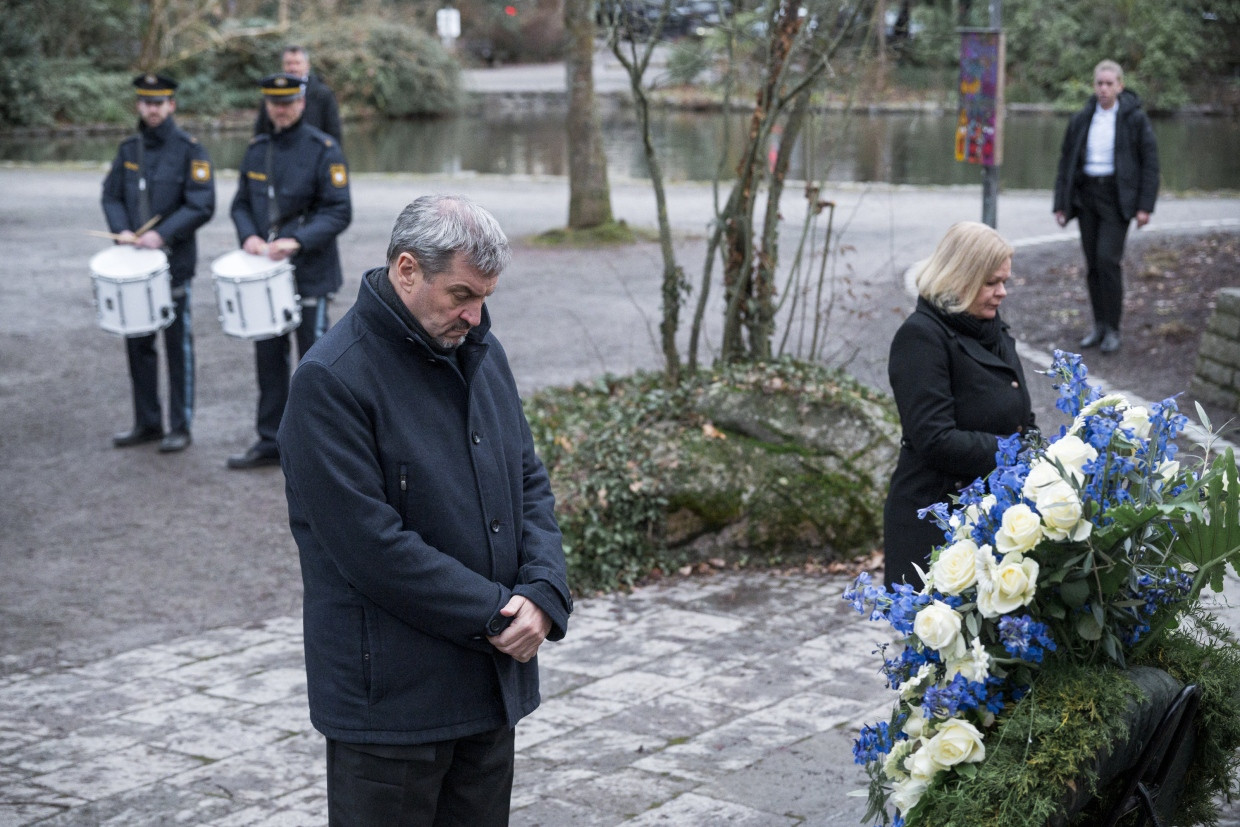 Der bayrische Ministerpräsident Markus Söder (CSU) und Bundesinnenministerin Nancy Faeser (SPD) am Sonntag in Aschaffenburg