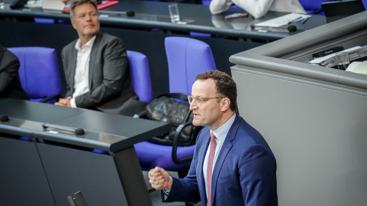 CDU-Politiker Jens Spahn bei einer Rede Ende Mai im Bundestag.