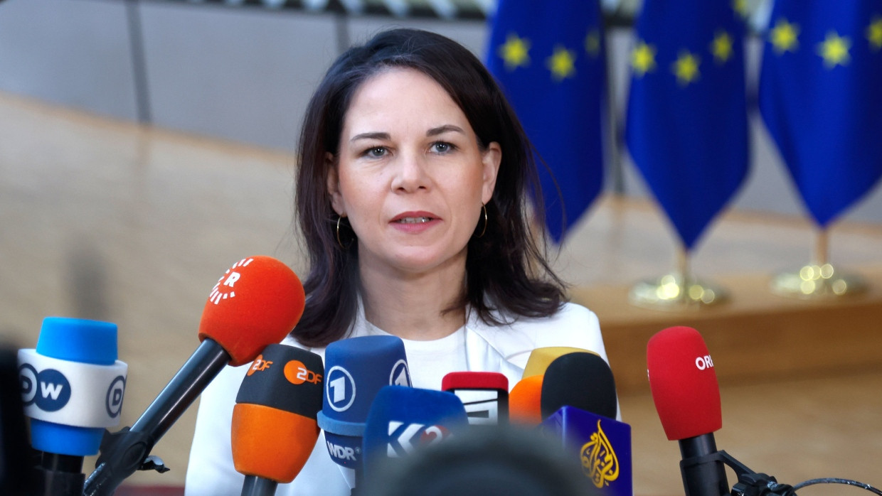 Außenministerin Annalena Baerbock (Bündnis90/Die Grünen) vor einem Treffen der EU-Außenminister am 18. November 2024 in Brüssel