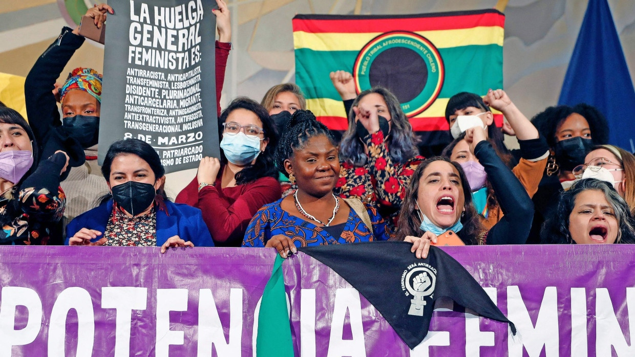 Die afrokolumbianische Vizepräsidentin Francia Márquez letzte Woche bei einer feministischen Veranstaltung an der Universität in Santiago de Chile