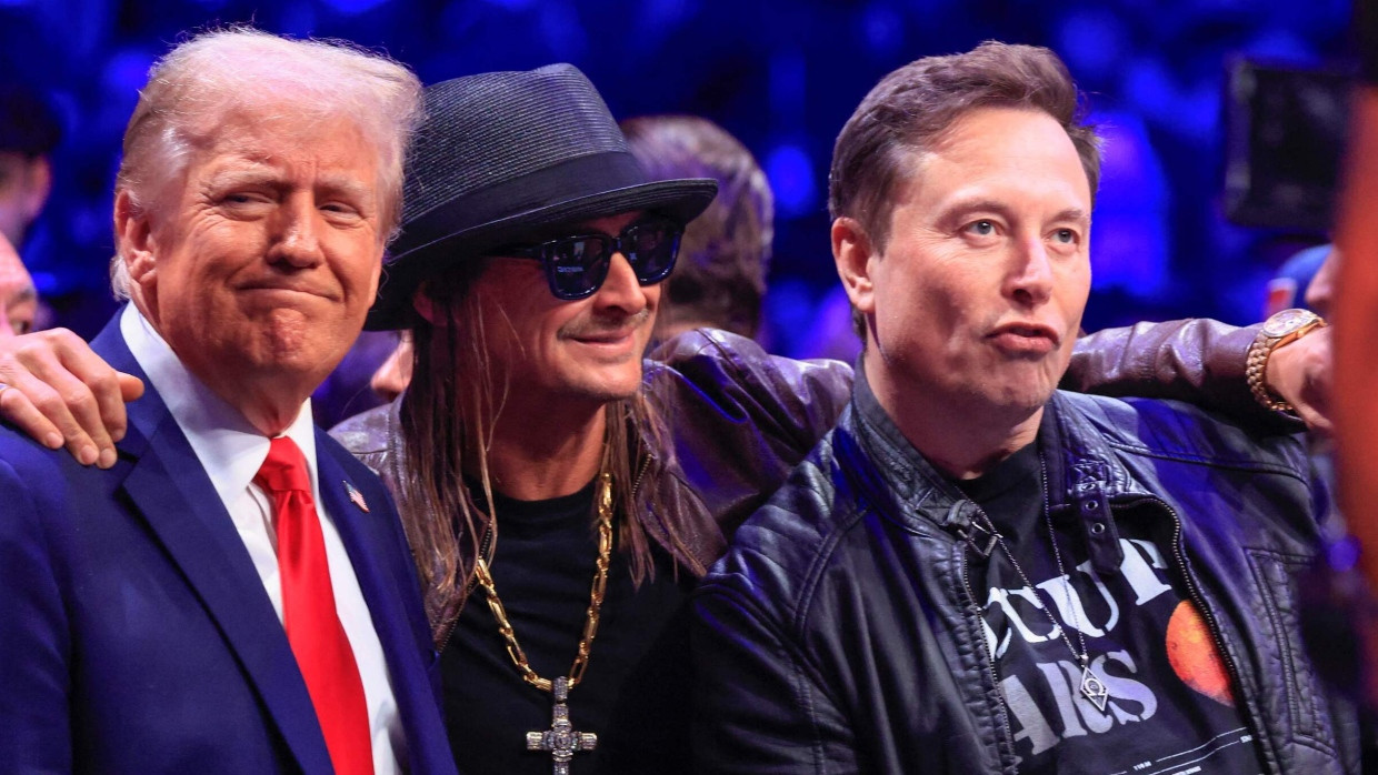 Donald Trump und Elon Musk während eines Käfigkampfes im Madison Square Garden in New York im November.