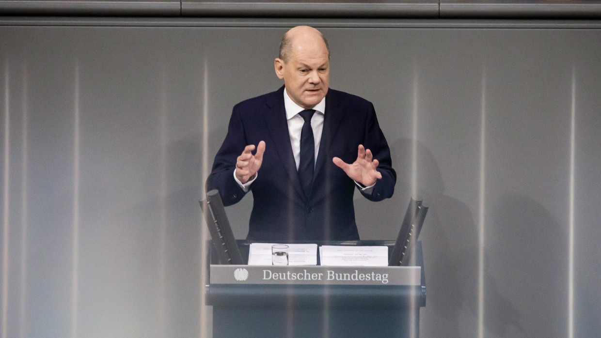 Macht die Migration verstärkt zu seinem Thema: Kanzler Olaf Scholz am 19. Oktober 2023 im Bundestag.