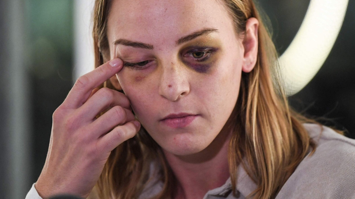 Judo-Olympiasiegerin Margaux Pinot bei einer Pressekonferenz in Paris am Donnerstag.