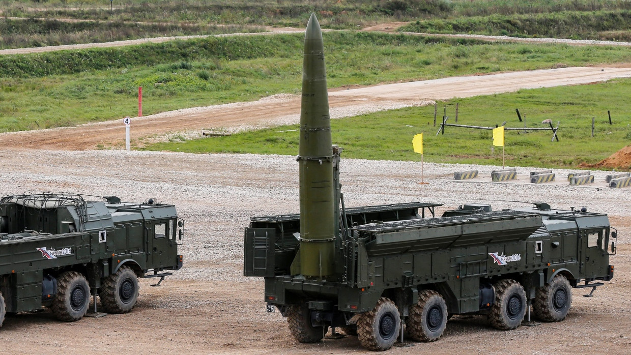 Eine Iskander-M-Rakete während einer Demonstration in Russland. Unter anderem mit diesen Raketen soll Moskau die Ukraine in der Nacht zu Donnerstag beschossen haben.