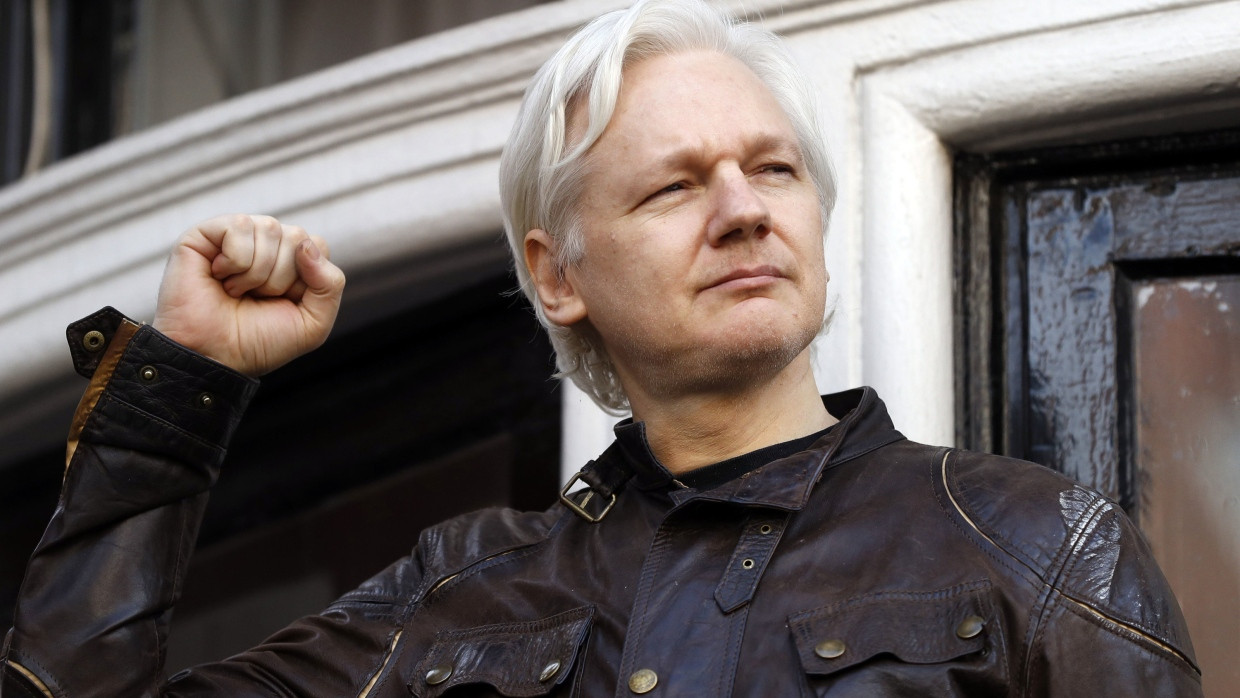 Julian Assange 2017