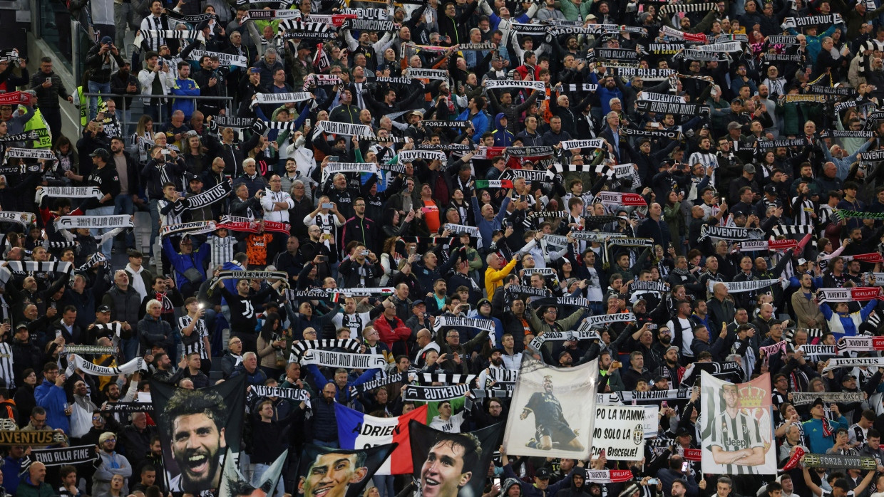 Die Fans halten zu ihrem Verein: Juventus Turin rutscht von den Champions-League-Plätzen.