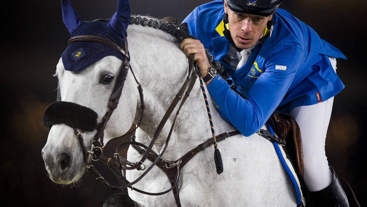 Springreiter Ahlmann, hier auf Pferd Clintrexo: Strafe akzeptiert.