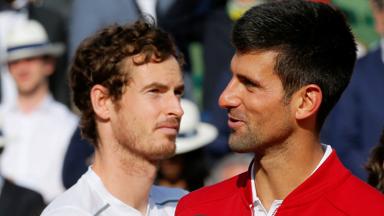 Man kennt sich, man schätzt sich: Novak Djokovic (r.) nimmt Andy Murray zum Trainer