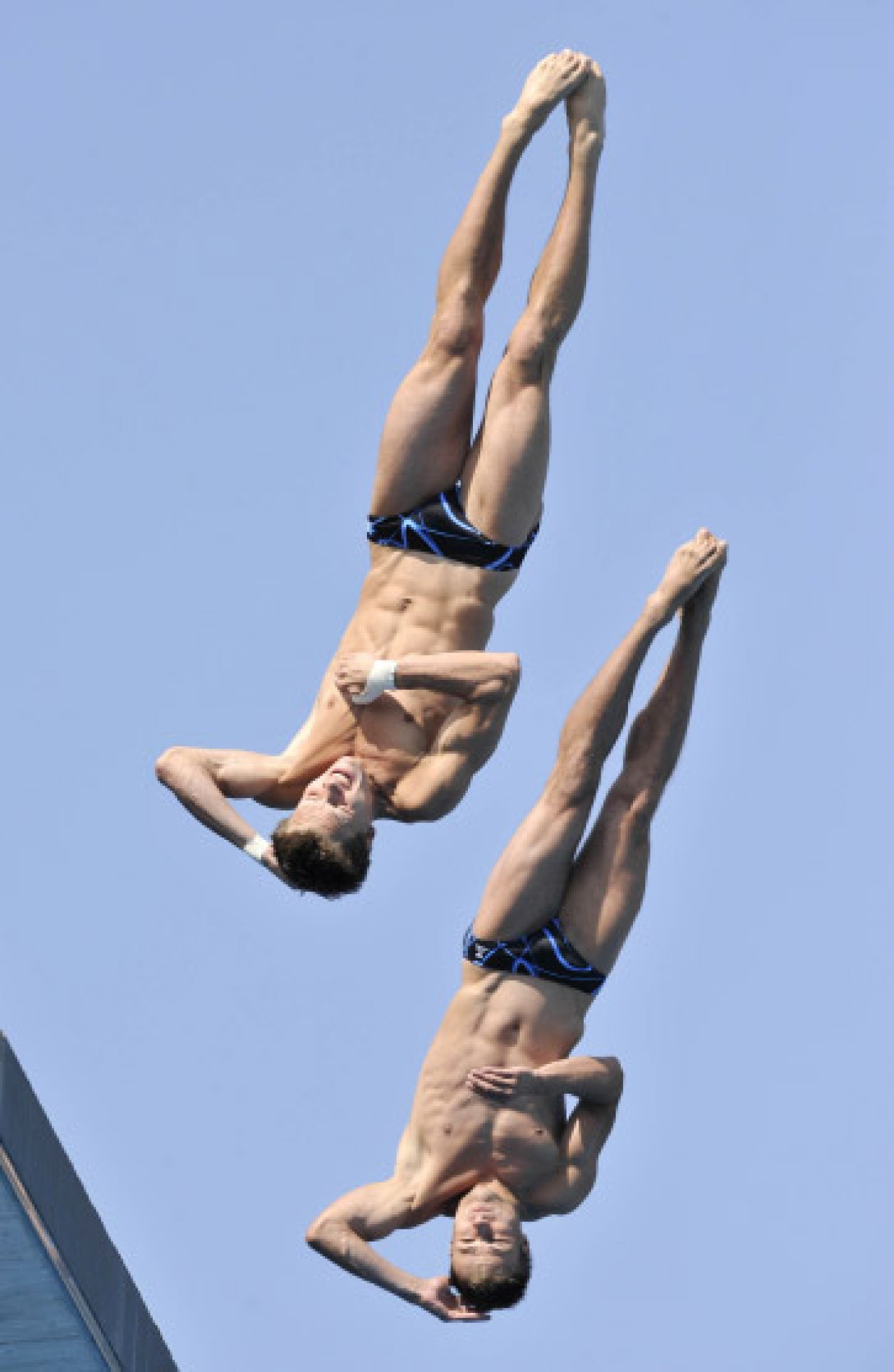 Formvollendet: Hausding und Klein gewinnen Gold im Synchronschwimmen