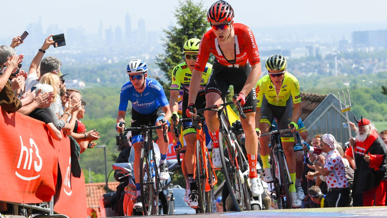 Der Radsportklassiker Eschborn–Frankfurt fordert die Athleten.