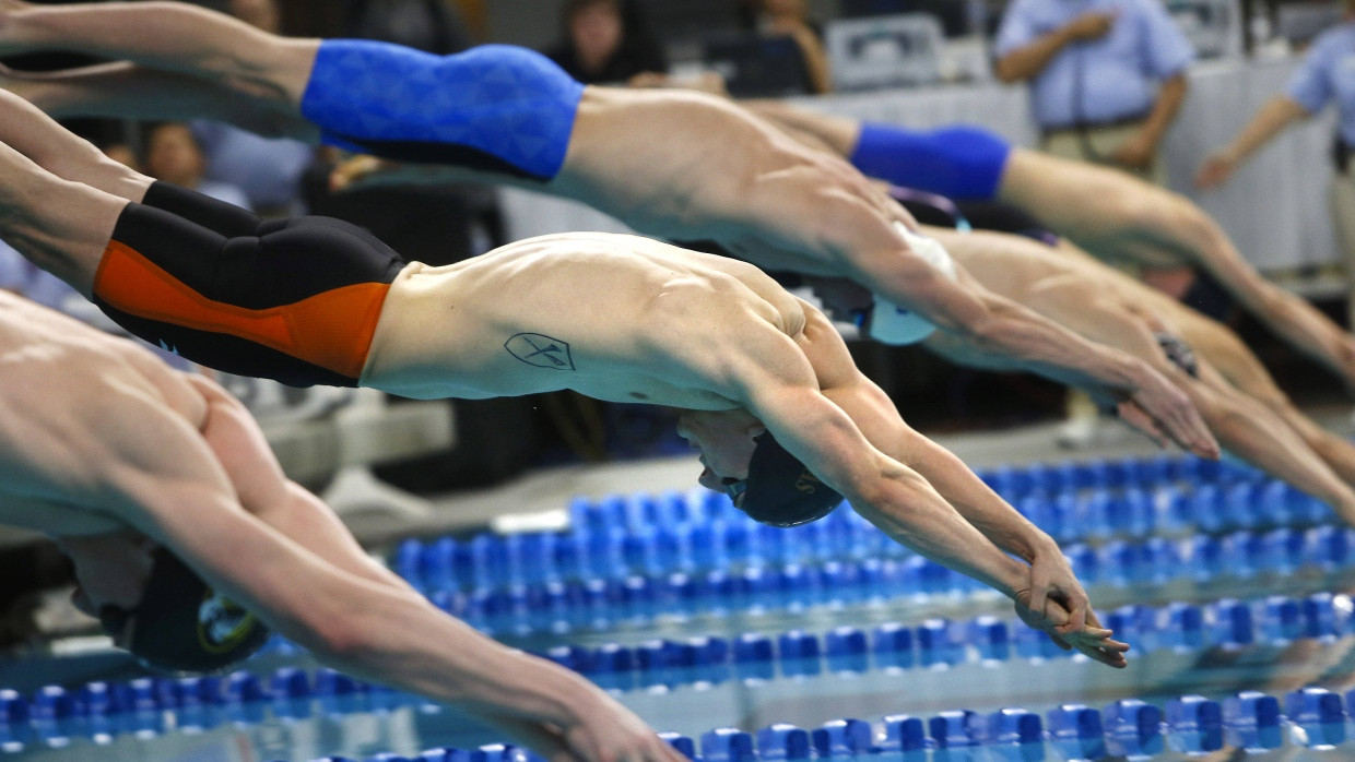 Sprung ins Ungewisse: Den Schwimm-Sport beschäftigen derzeit viele Fragen.