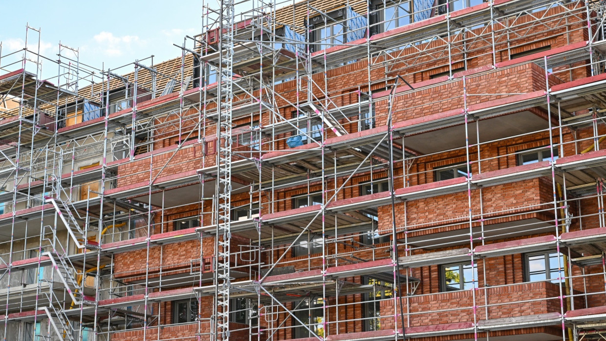 Baustelle eines Mehrfamilienhauses in Brandenburg