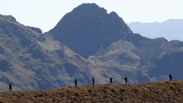 Alle zwei Wochen stirbt eine Sprache. Bedroht ist auch Kera’a, eine Sprache, die von etwa 15.000 Menschen im indischen Bundesstaat Arunachal Pradesh gesprochen wird. 