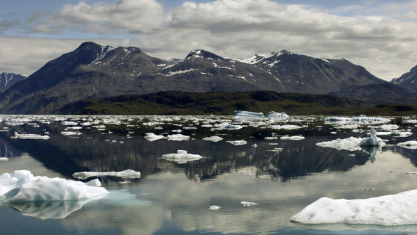 Mit dem schmelzenden Eis in der Arktis gelangt Quecksilber ins Meer.