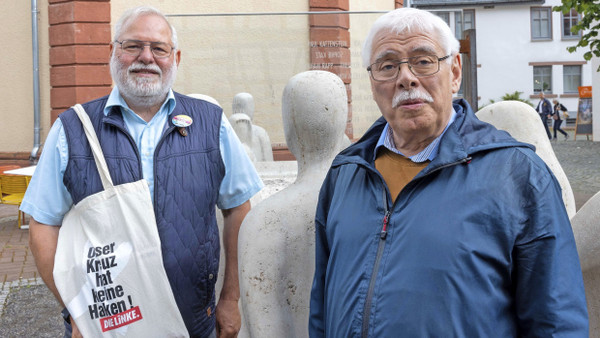 Sie seien für Frieden: Clemens Selzer (rechts) und Hermann Schaus.