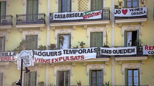 Viele Bewohner haben von der angespannten Lage am Wohnungsmarkt die Nase voll. Proteste gegen die Ferienwohnungen gehören zum Alltag.